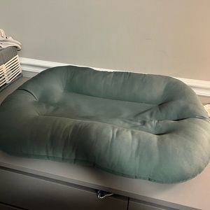 Snuggle me organic lounger green